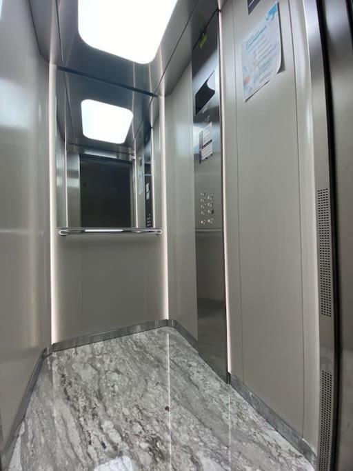 Piso En El Centro De Granada. Parking Opcional Apartment ภายนอก รูปภาพ