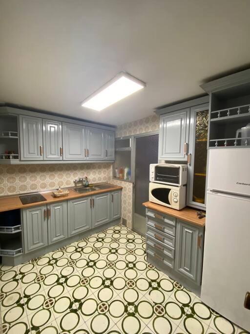 Piso En El Centro De Granada. Parking Opcional Apartment ภายนอก รูปภาพ